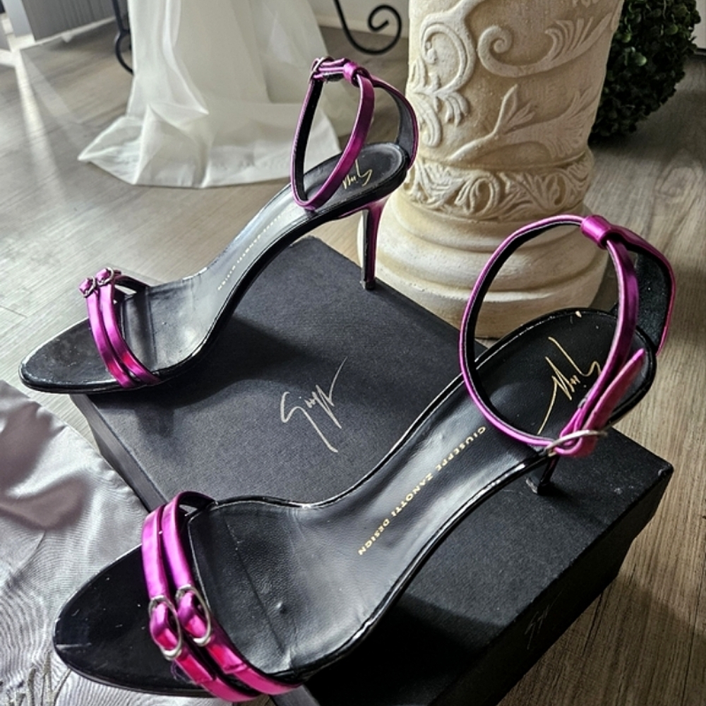 Giuseppe Zanotti Metallic Fuchsia Open-Toe Ankle-Strap Heels